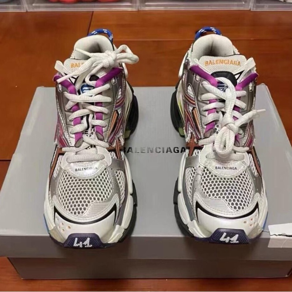 Stylish men’s Multicolor Sneakers - Picture 2 of 2